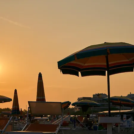 Apartment Poolside Living, Your Ideal - Beahost Bibione