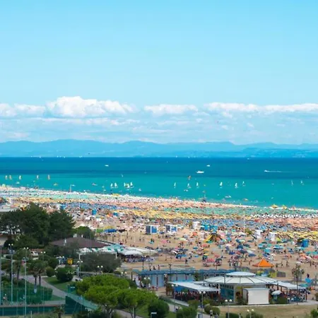 Poolside Living, Your Ideal - Beahost Apartment Bibione