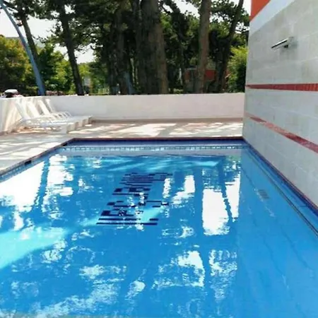 Poolside Living, Your Ideal - Beahost *