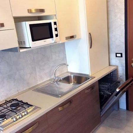Poolside In Apartamento Bibione